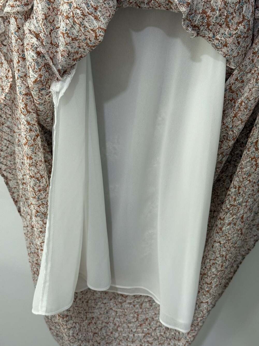 ASTR the Label Pemberley Floral Print Off-The-Shoulder Asymmetric Ruffle Maxi Dr - Picture 13 of 13
